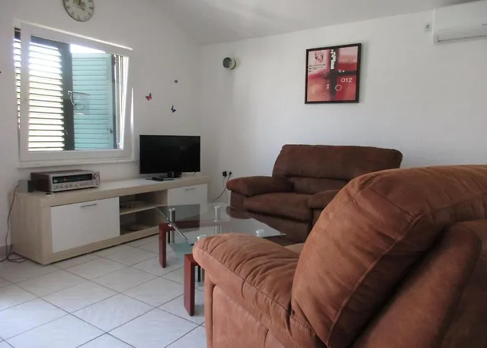 Apartamento With A Parking Space Tribunj, - 11023